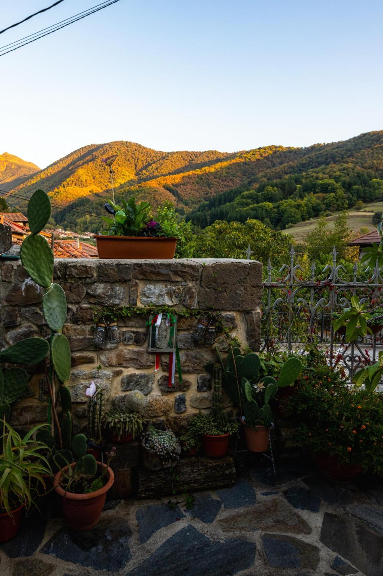 Posada Villa Matilde Cillorigo de Liebana ภายนอก รูปภาพ
