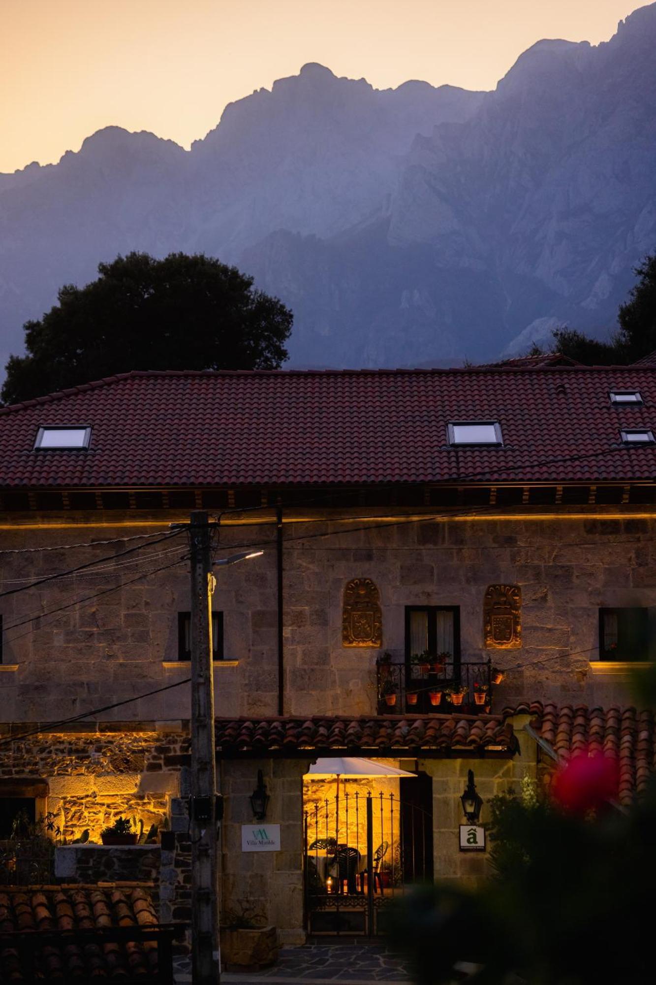 Posada Villa Matilde Cillorigo de Liebana ภายนอก รูปภาพ
